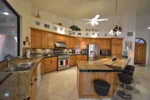 Spacious Family Beachfront Home Villa Dei Sogni