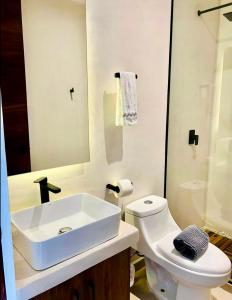 Studio Private Jacuzzi 5 min from the beaches