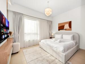 Dubai Eye & Sunset Views Beach Access