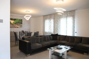 Mandrolisai Rooms