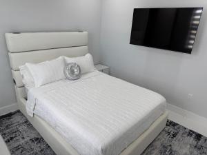 Ceitus Escape-Modern Home with Pool and Game Room