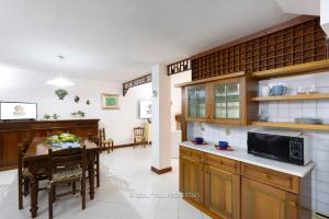 Room with kitchen 100 m from the sea img6