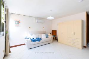 Room with kitchen 100 m from the sea img27
