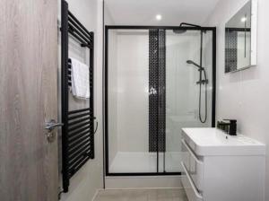 1 Bedroom Luxury Apartment Winkley Square