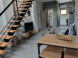 Konstantinos Loft