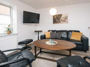Ringkøbing Townhouse with Spa & Activity Room