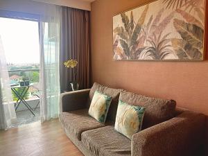 One Tagaytay Hotel - Luxe 2-Bedroom Suite With Rooftop Pool, Gym & Free Parking