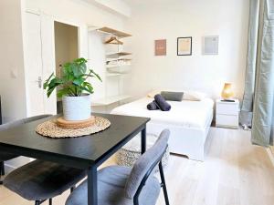 Scarlo Studio in Marseile city center Vieux-Port and Opera area