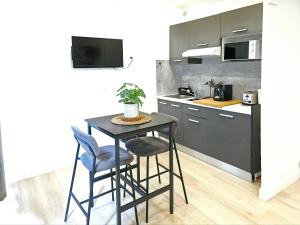 Scarlo Studio in Marseile city center Vieux-Port and Opera area