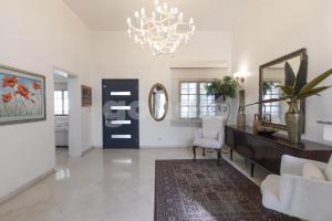 Spacious and chic house in Las Mercedes