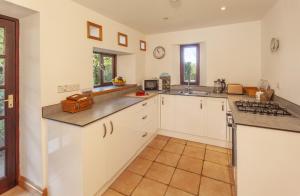 Putham Barn Cutcombe