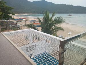 Ezrah coastal boutique hotel el nido