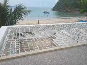 Ezrah coastal boutique hotel el nido