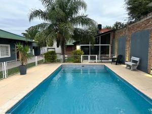 Hermosa Casa con Quincho y pileta