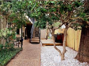 Spotless 1 BR Apartment! Montrose Stays An Art Lovers Dream