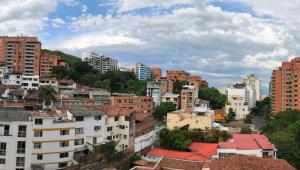 Sky Suite Cali 608 - En el corazón de la sucursal