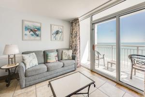 Amazing Honeymoon Direct Oceanfront Suite w Pools