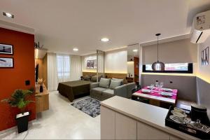 Preço Especial Centro Studio Completo para 4 pessoas com maleiro, Sauna, Wifi, Ar Condicionado e Metrô a 5min