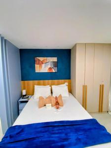 Oferta Centro Studio Completo para 4 pessoas com Maleiro, Sauna, Wifi, Ar Condicionado e Metrô a 5min