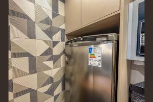 Oferta Centro Studio Completo para 4 pessoas com Maleiro, Sauna, Wifi, Ar Condicionado e Metrô a 5min