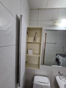 Hongdae Guesthouse5 - 1min from Hongik Uni station Exit #1