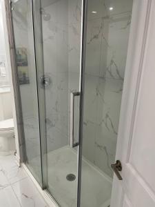 FIFA Stay Ready Cozy Modern 3 bed 2 bath Mississauga