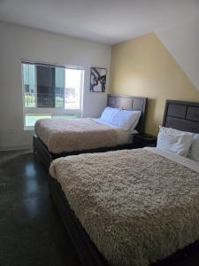 Stylish 2BR in the Heart of the Arts District