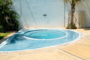 Amazing Beach Condo in Acapulco Diamante, 4 BR