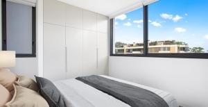 North Sydney Sunny Side