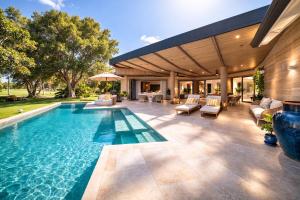 Modern Villa with Private Pool and Terrace