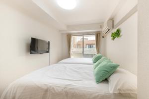 アスピア402 7 min walk from Nishi-Sugamo Station 9 min walk from Sugamo Station 1 min walk from Koshinzuka Max 4 people