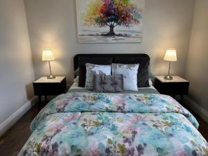 Daisy Cottage on Duke 3BR