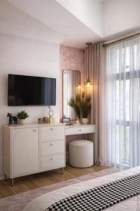 Cozy Family Condo Suite to Near Cebu Waterfront Hotel Ayala & IT Biz Park Prime Center