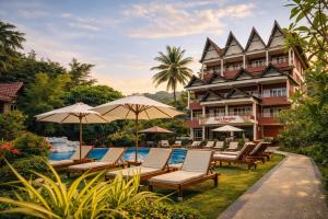 Zoé’s Paradise Waterfront Hotel