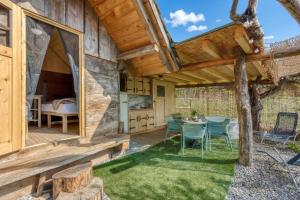 Luxury Glamping House Pia - Happy Rentals