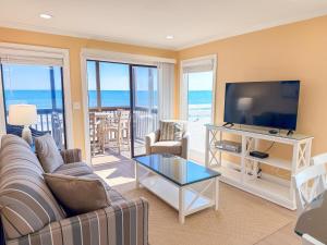 Tilghman Beach and Racquet Club 301