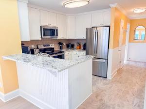 Tilghman Beach and Racquet Club 301