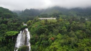 Hunas Falls