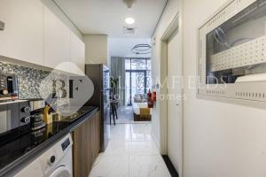 Casual Stu in The Gate Masdar