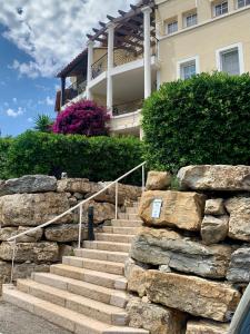 Cap Estérel FH Appartement avec jardin clos privatif -Vue mer -Piscine chauffée 04 avril &01 novembre - Saint Raphaël