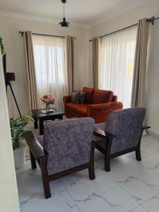 Waridi is a modern, cosy penthouse in Mtwapa town