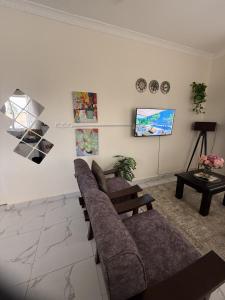Waridi is a modern, cosy penthouse in Mtwapa town