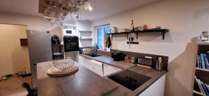 Spacieux 6 pers, proche gare et centre ancien, clim, wifi