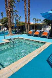 Mod Palm Desert