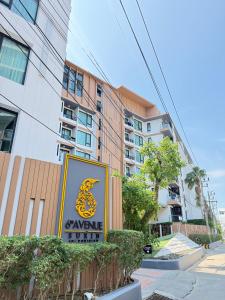 "Open-Studio Room" 6th Avenue Surin Condominium