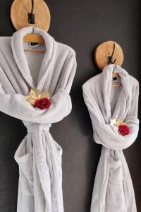 L Ecrin des Secrets Love Room Jacuzzi privatif