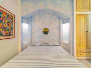 Exclusive retreat just a few meters from the sea