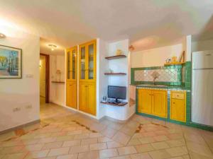 Gorgeous retreat just a few meters from the sea