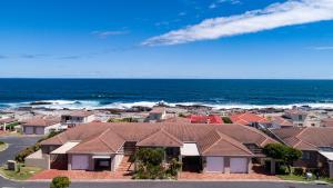 116 hermanus beach club