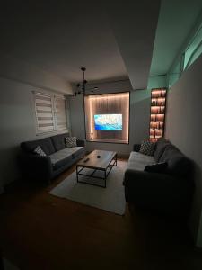 Aleksej Place Modern Apartment Near Center with Parking and Garden